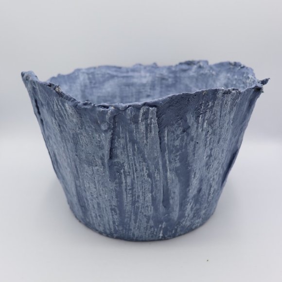 Flower Pot Hand Made In USA Contains Recycled Materials - Plant Not Included - Picture 4 of 10